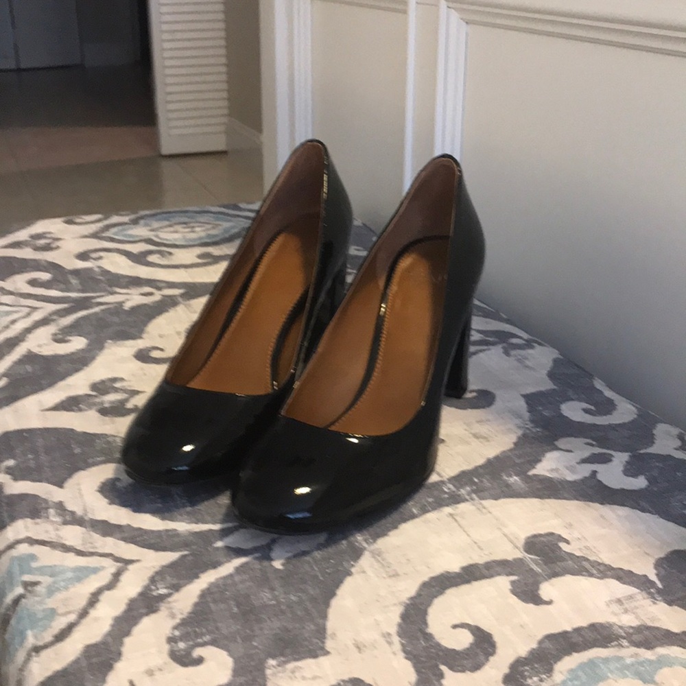 Franco Sarto Aziza Block Pump